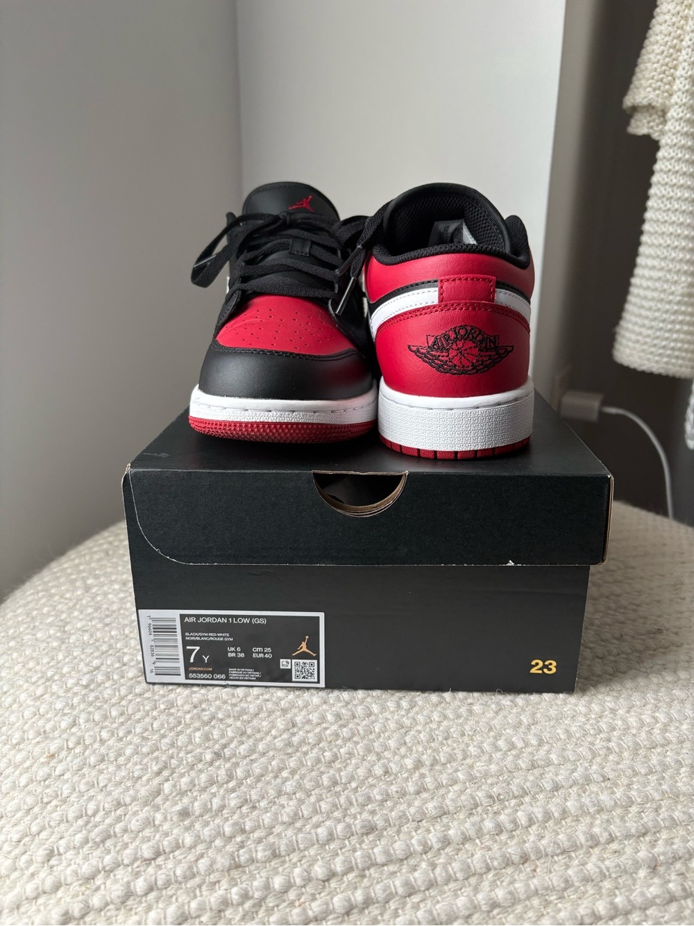Jordan Kids' Air Jordan 1 Low - Black/Red/White - Picture 3 of 4